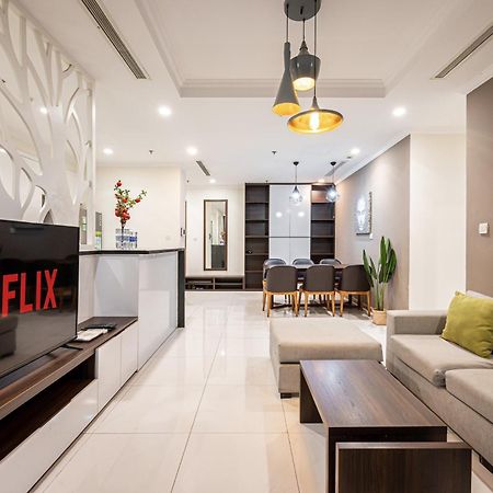 Luxury Apartment At Vinhomes Central Park Хошимин Екстериор снимка