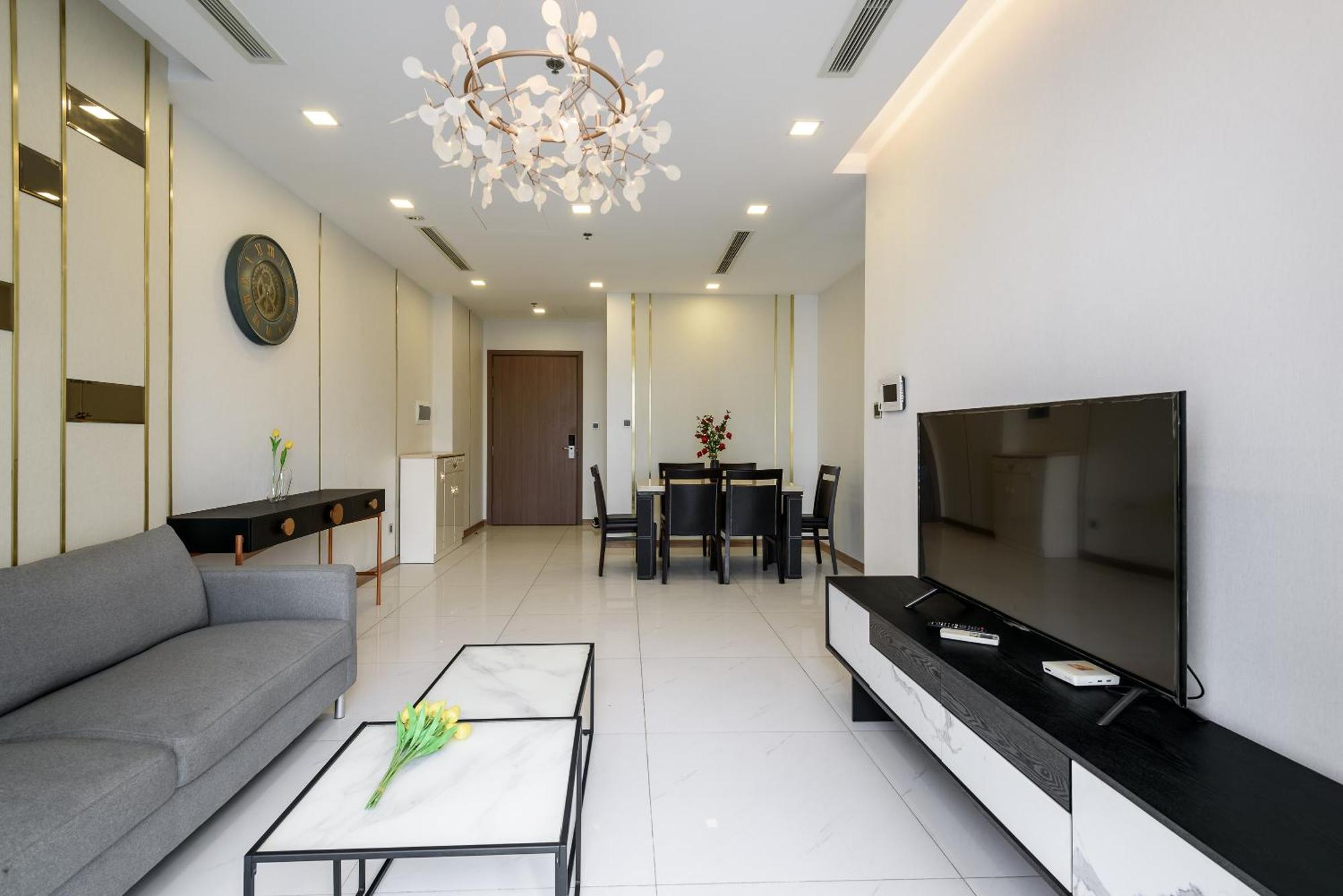 Luxury Apartment At Vinhomes Central Park Хошимин Екстериор снимка