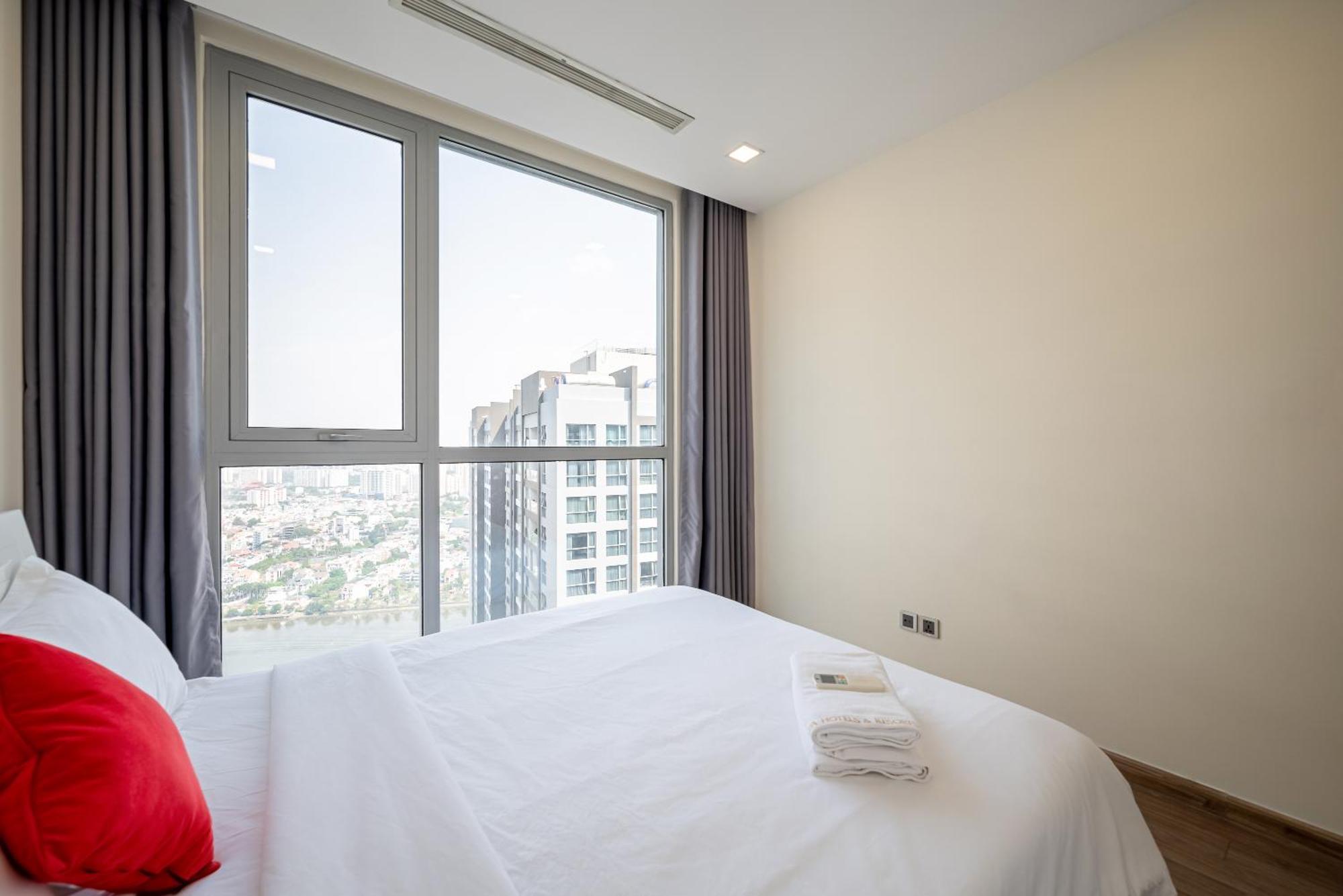 Luxury Apartment At Vinhomes Central Park Хошимин Екстериор снимка