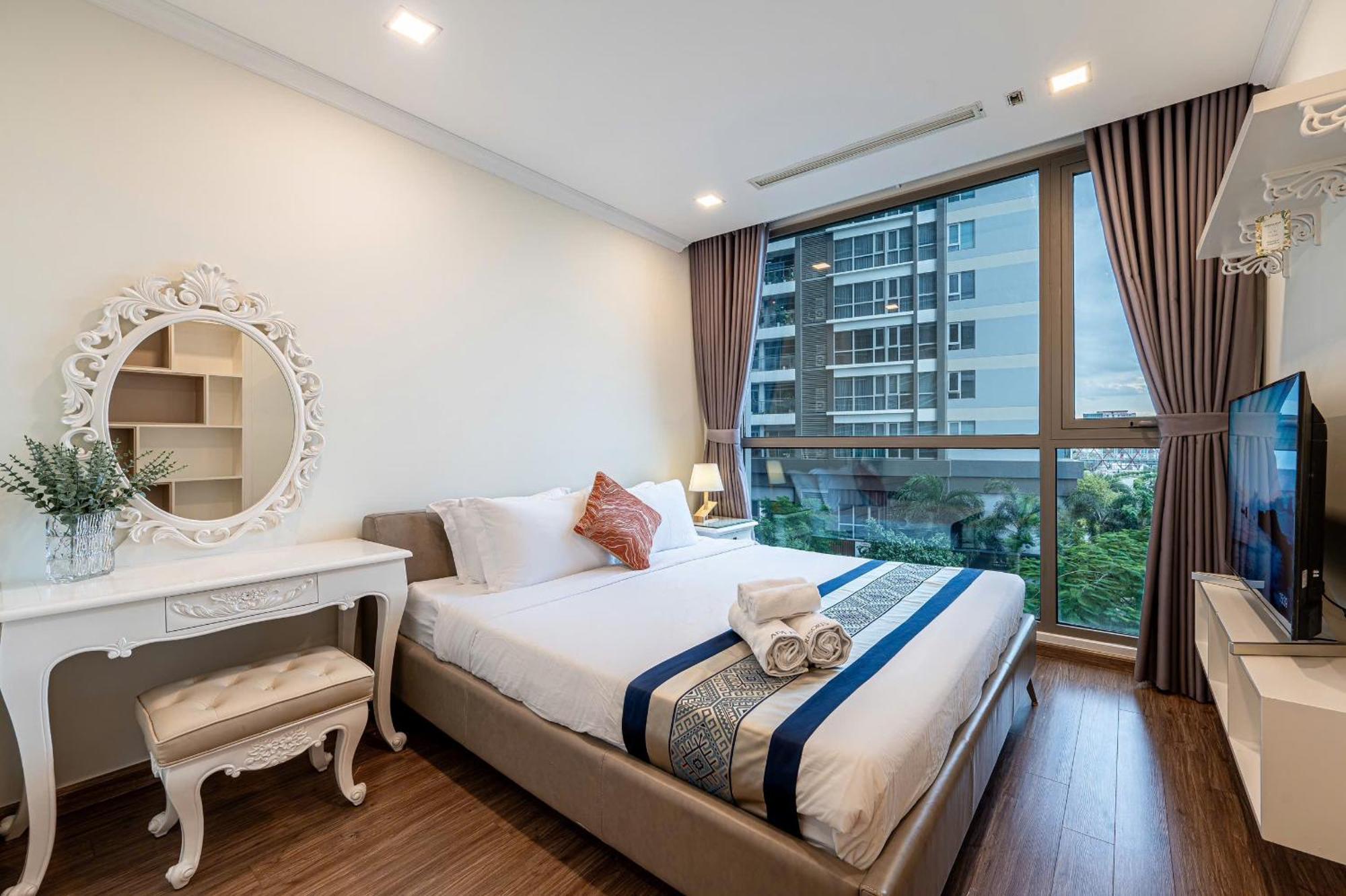 Luxury Apartment At Vinhomes Central Park Хошимин Екстериор снимка