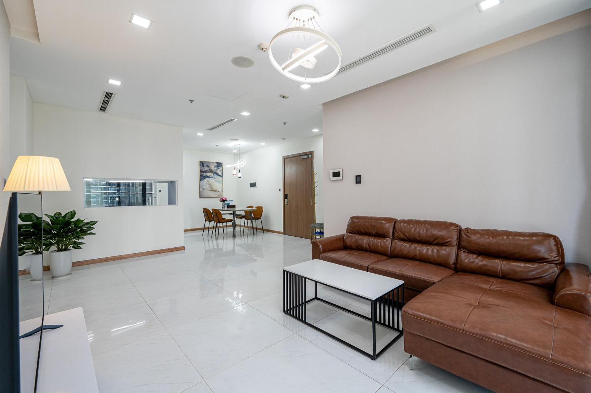 Luxury Apartment At Vinhomes Central Park Хошимин Екстериор снимка