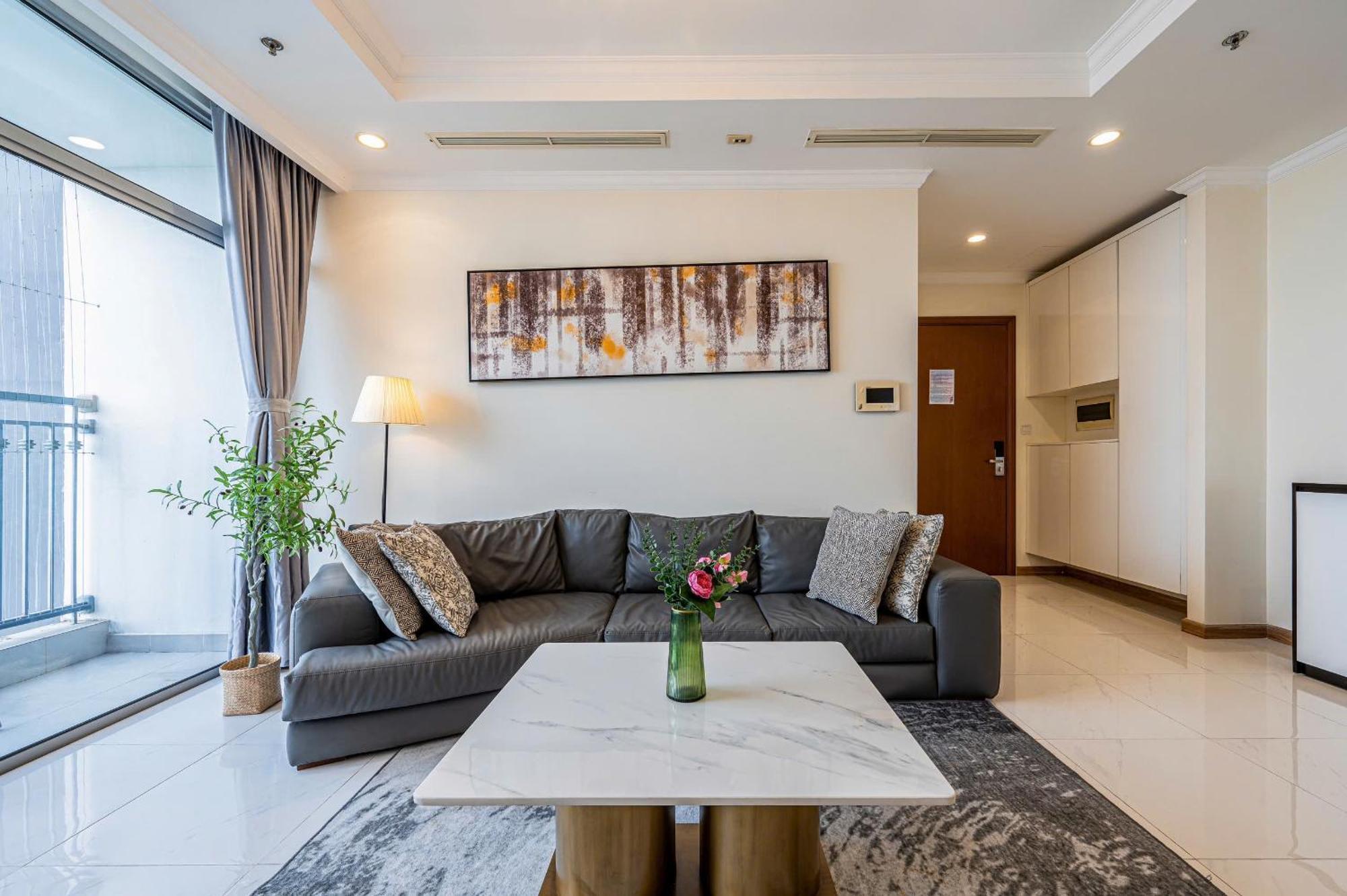 Luxury Apartment At Vinhomes Central Park Хошимин Екстериор снимка
